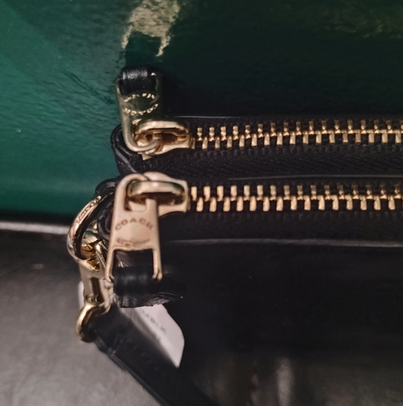 Coach Smooth Leather Double Corner Zip Black F64581 NWT - Picture 7 of 10